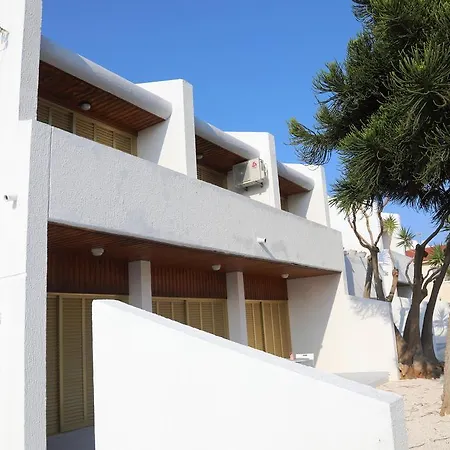 Napa Nissi Beach Villa *